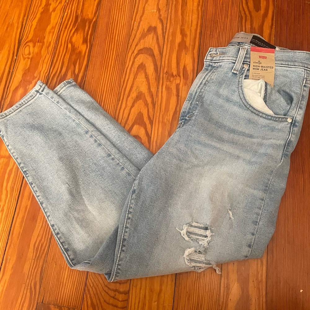 Levi’s Silvertab Mom Jeans